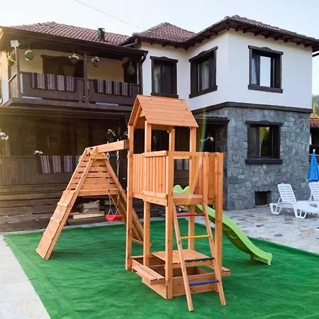 карамановите къщи 3*