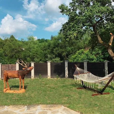 карамановите къщи 3* Aprilți