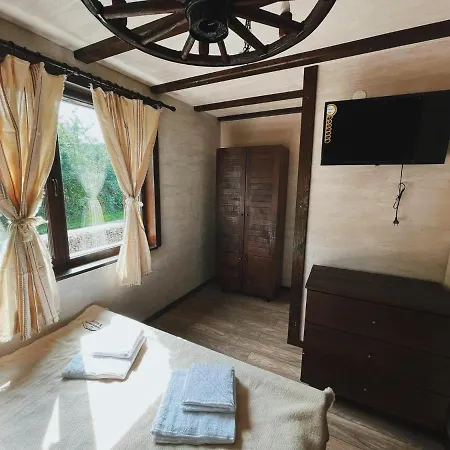 карамановите къщи Априлци