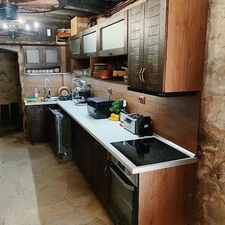 карамановите къщи Gasthof Aprilzi