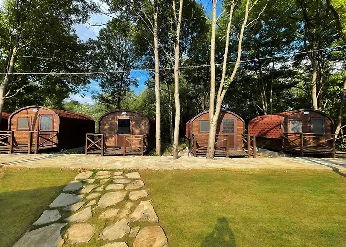 招待所 карамановите къщи