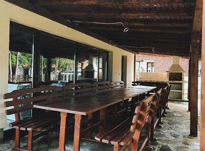 карамановите къщи 3* 阿普里尔齐